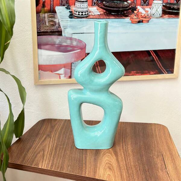 Agmar artisanal vase varnished