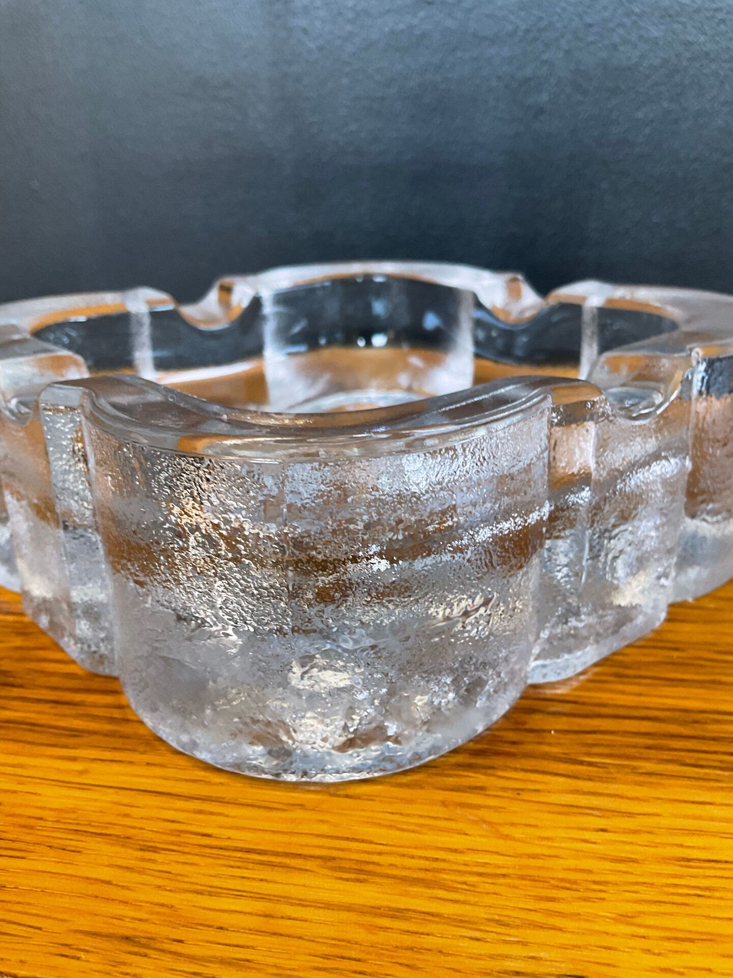 Vide poche vintage en verre moulé -pressé