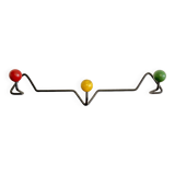 Porte-manteau/patère seventies, métal et bois vert-jaune-rouge