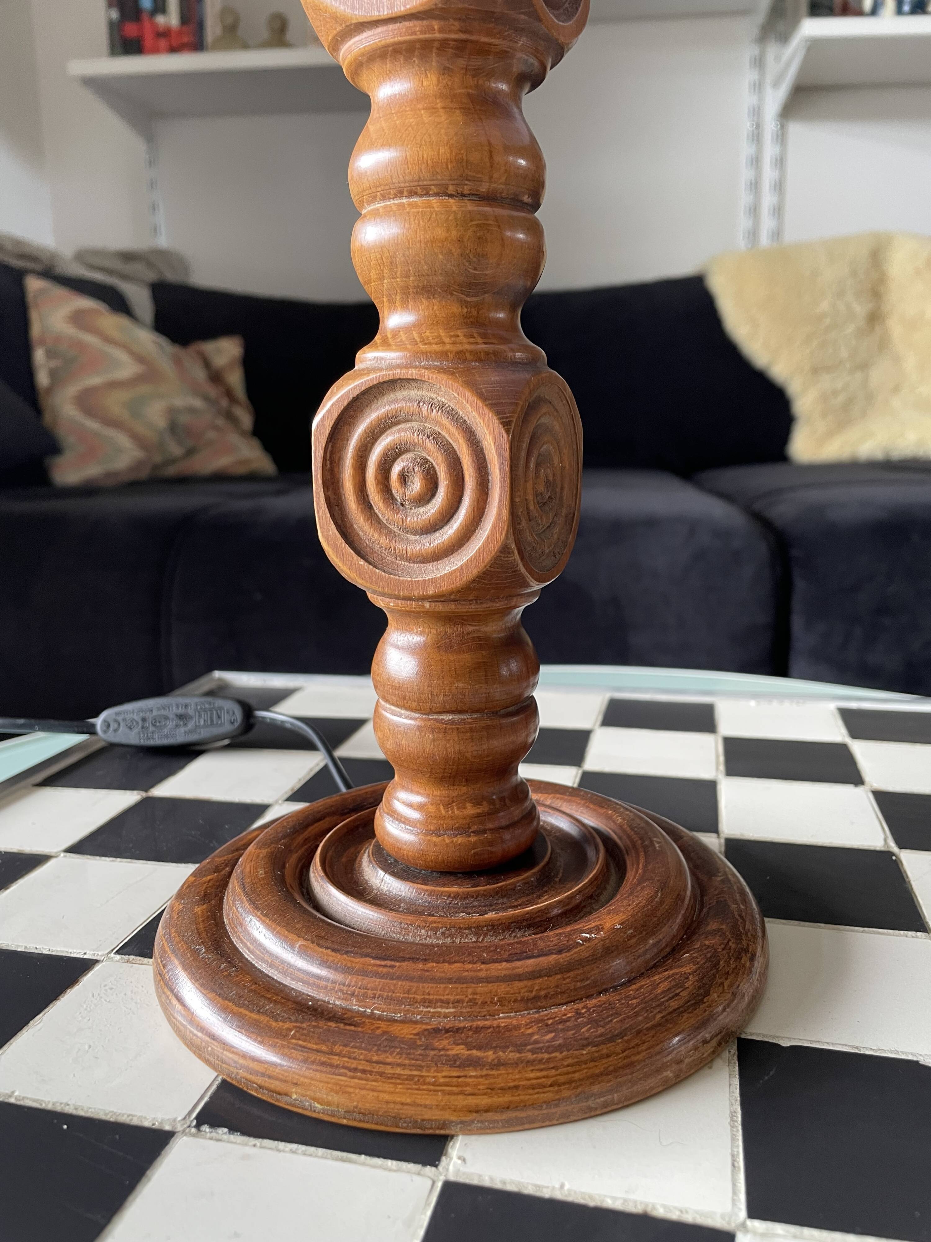 Lampe française en bois tournée moderniste