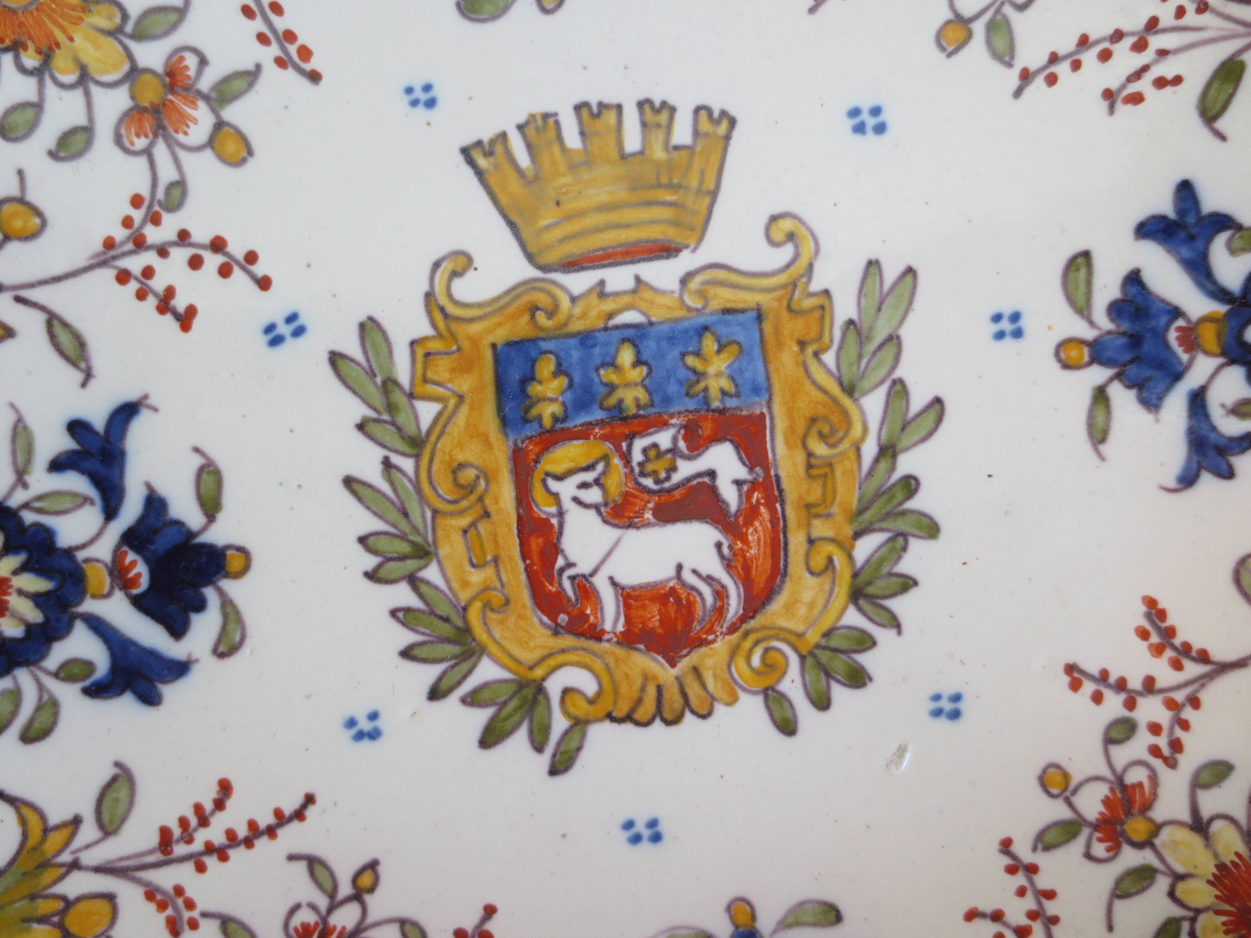 Small dish with handles in earthenware, rouen decoration