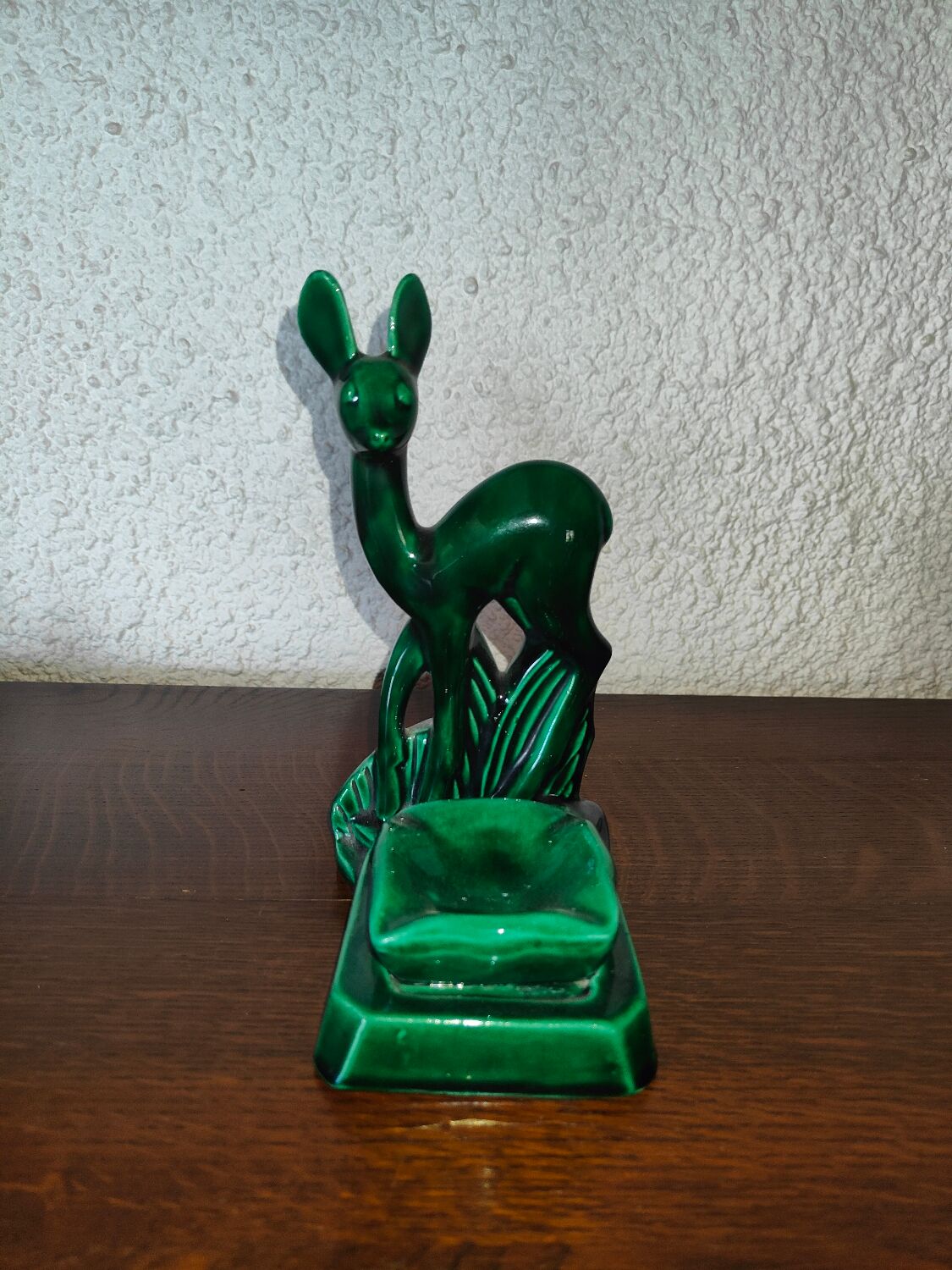 Saint Clement earthenware ashtray representing 1 doe signed Green