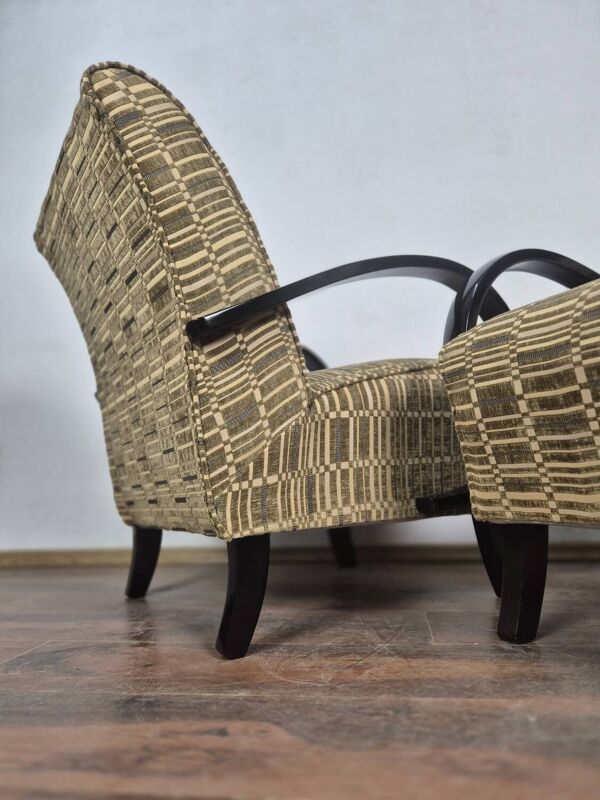 Paire de fauteuils art-déco H410 par Jindrich Halabala, 1940s