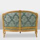 Salon de style Louis XV à chassis en bois doré. Circa 1880.