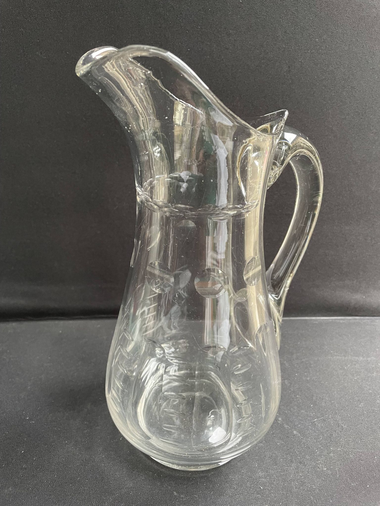 Broc verre soufflé et taillé XIXème