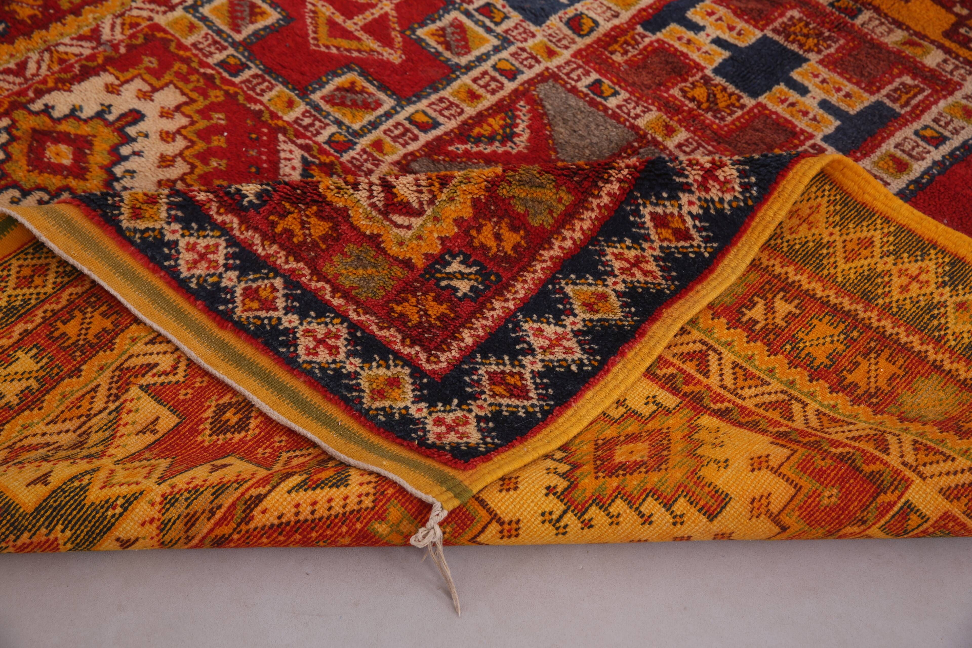 Vintage Moroccan Taznakht Rug 166 x 252 cm - Berber Wool Rug - Handmade Rug