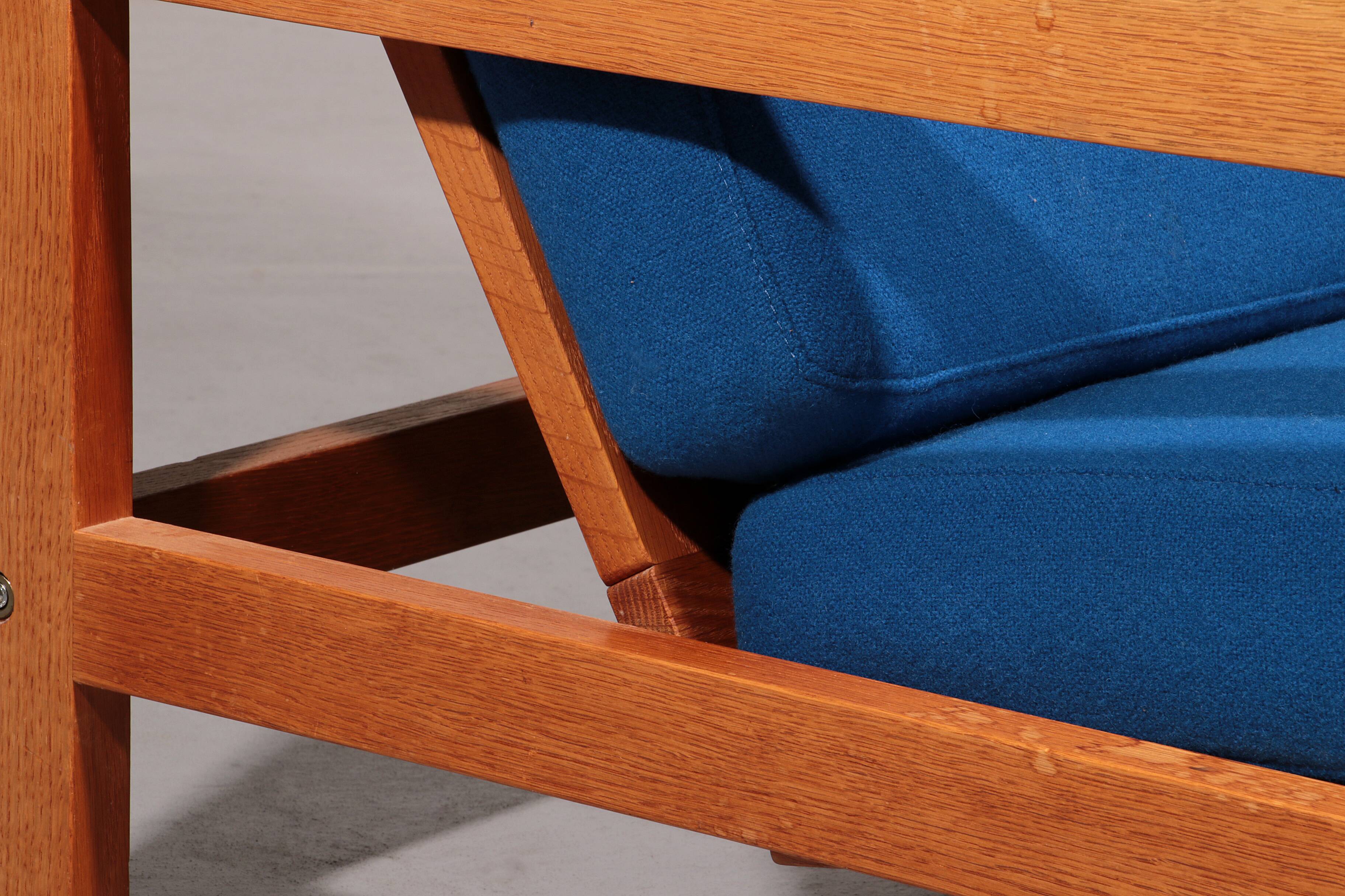 Hans J Wegner GE421 Getama Oak Relax Armchair with Adjustable Backrest