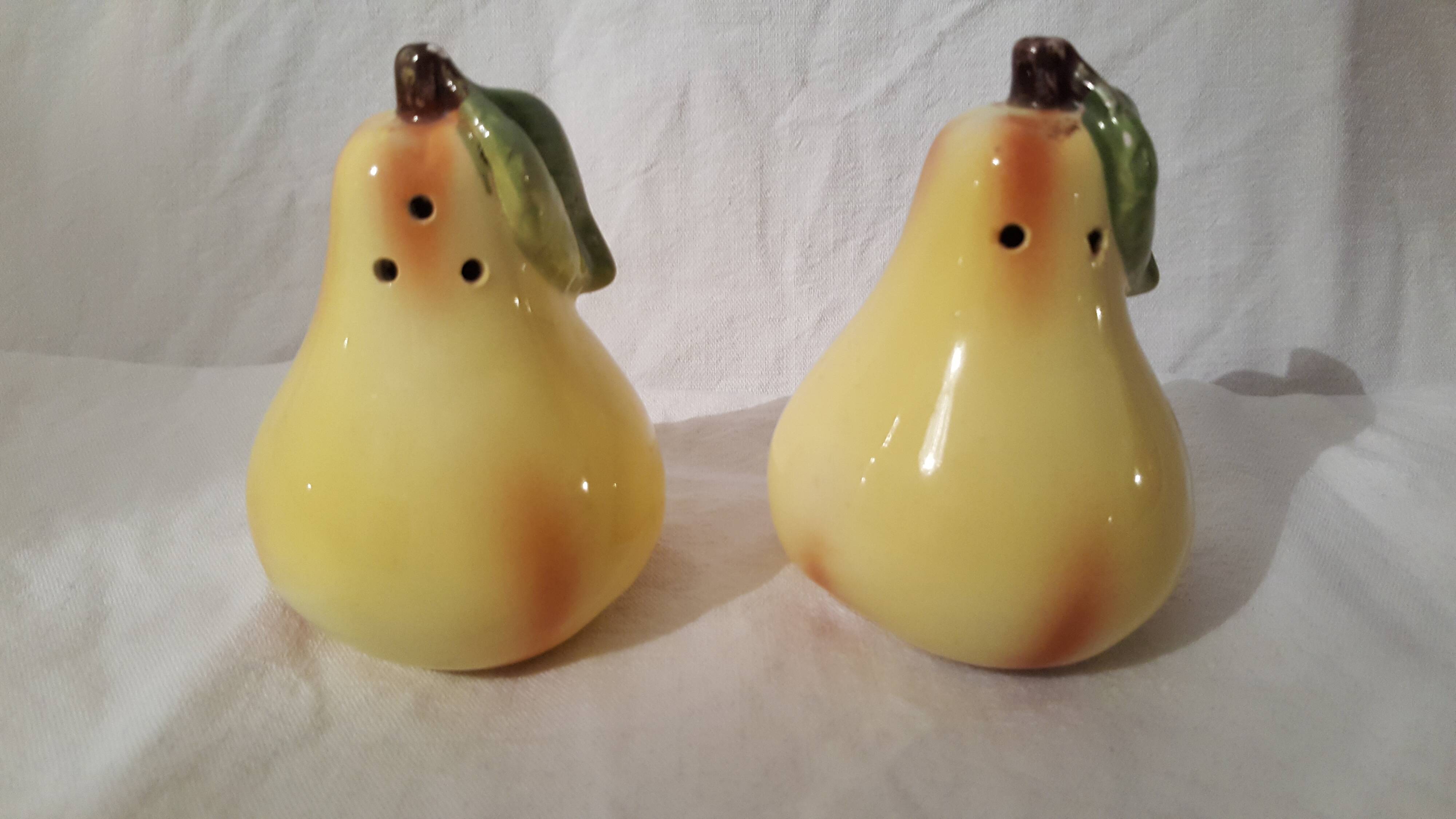 Fruit shape pitcher: strawberry