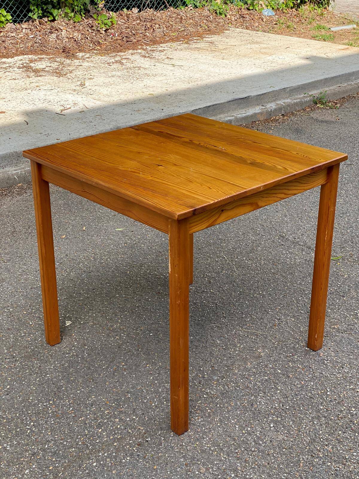 Table à manger scandinave de cuisine carrée en bois massif 75cm