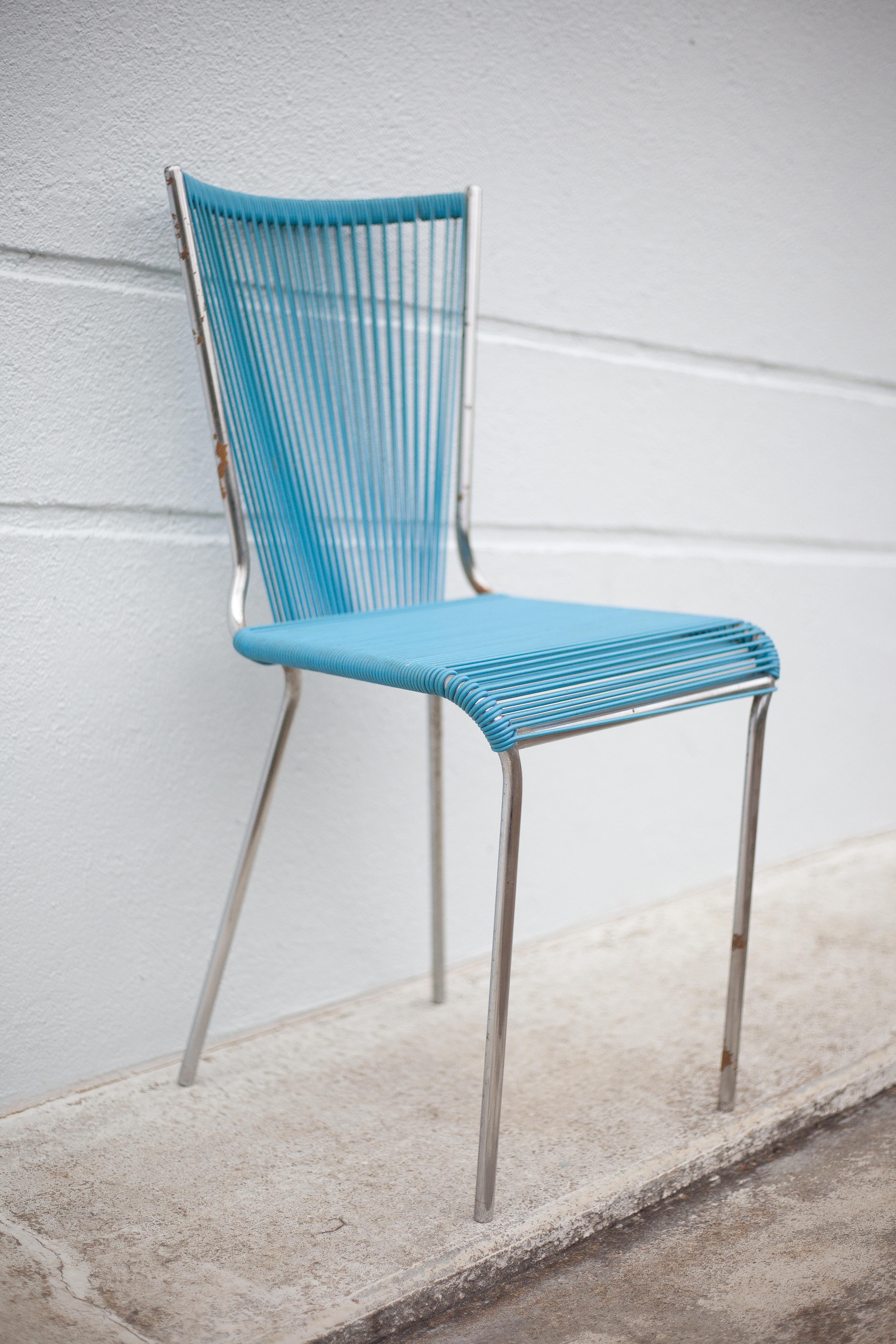 Vintage blue scoubidou chai