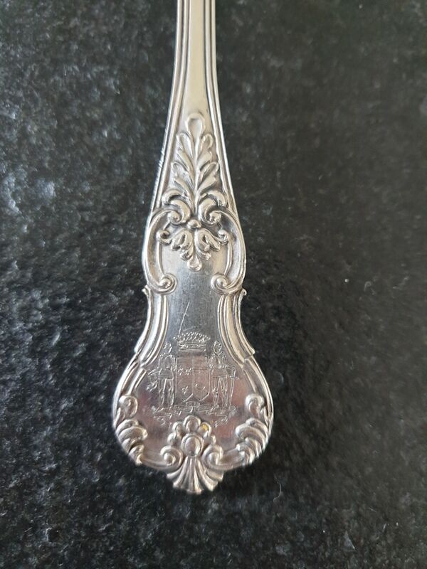 Set of 6 solid silver forks, Hénin goldsmith et cie, Minerve punch