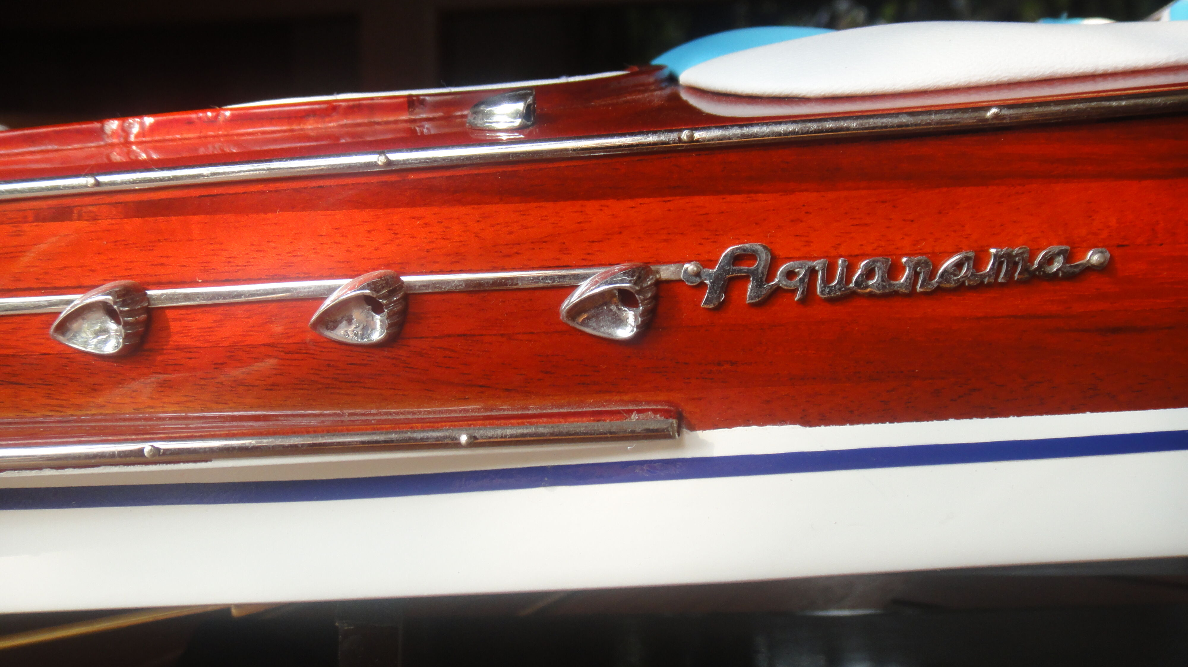 Model boat Riva Aquarama 63 cm