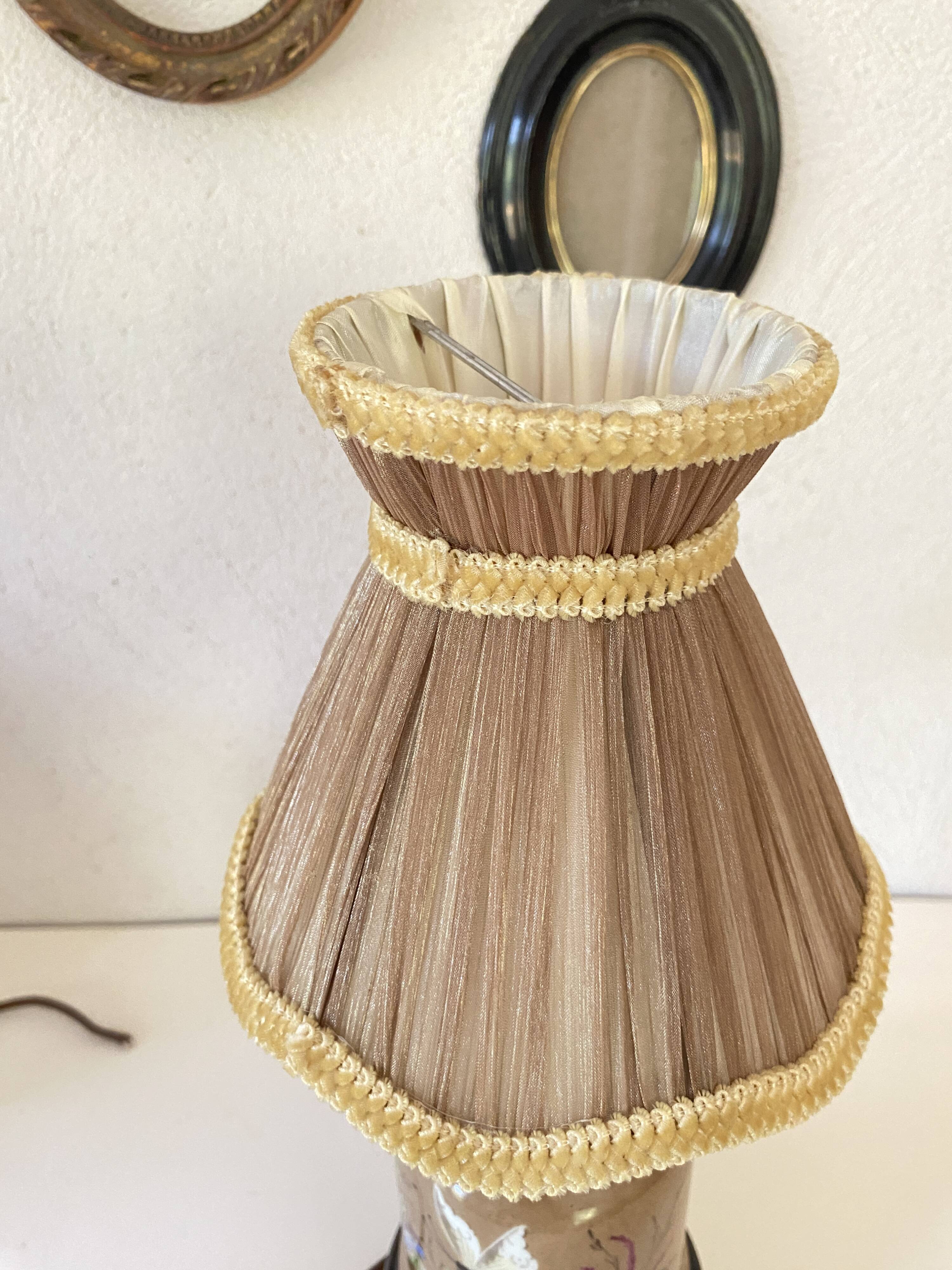 Varnished alabaster lamp, new fabric cable, mesh lampshade