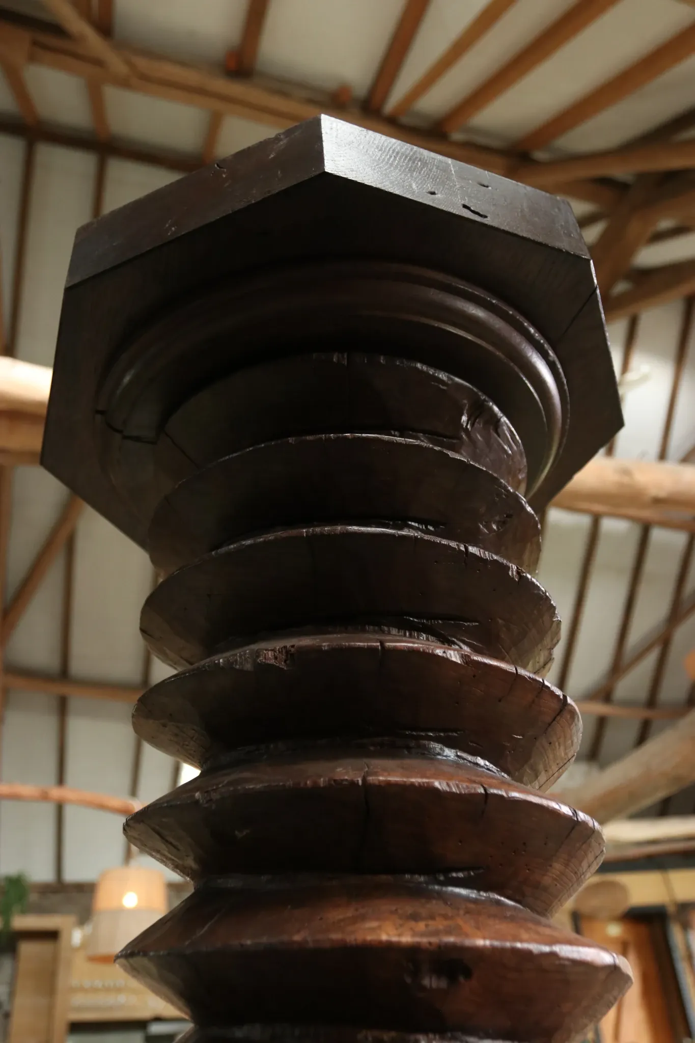Monumental wooden wine press screw column, hand-carved, 18th c. – 170 cm