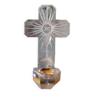 Cross-shaped font in cut crystal from Baccarat, decorated with a chalice