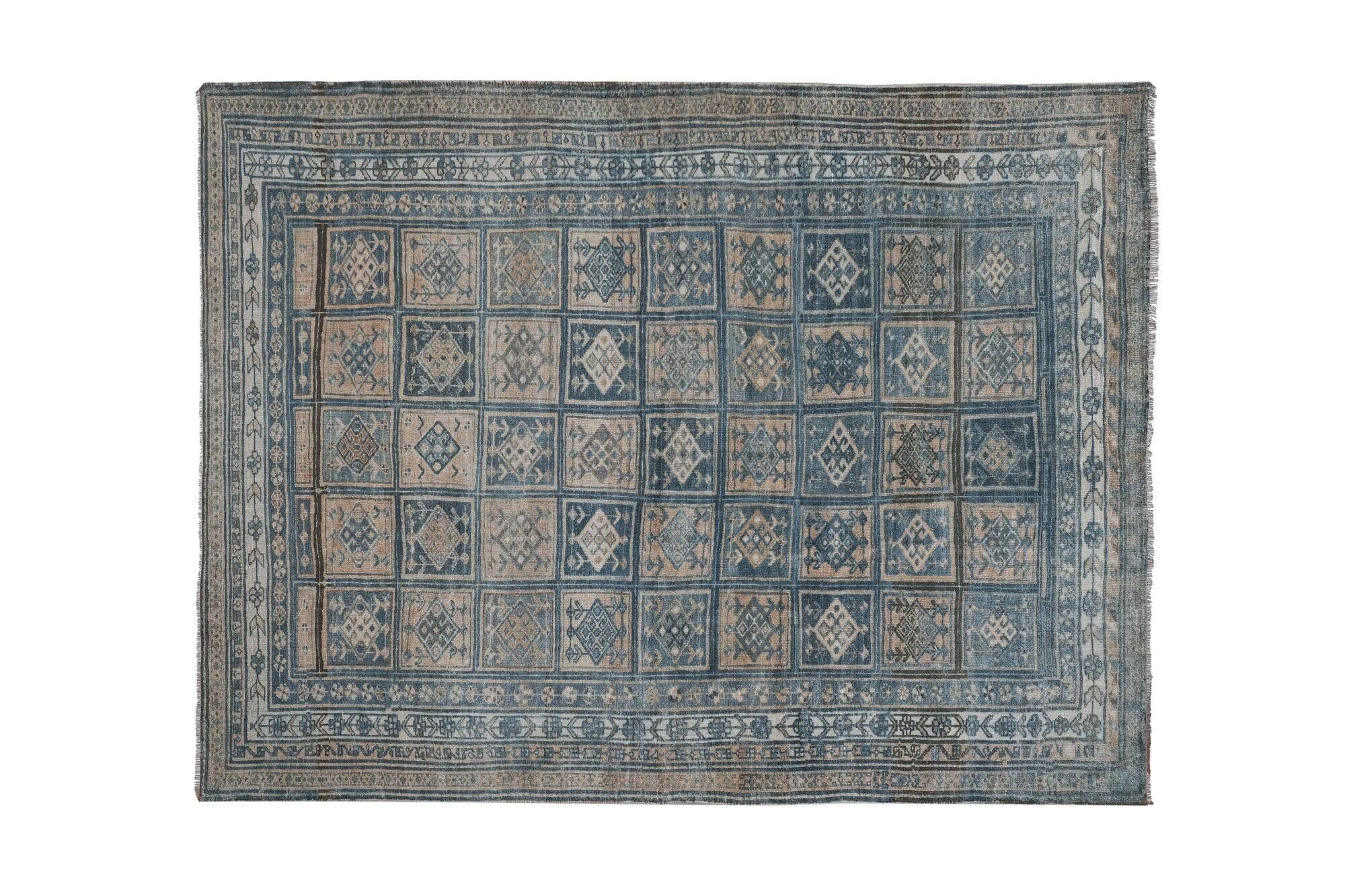 Vintage Turkish handmade rug 222x301 cm