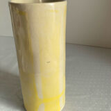 Vase en grès jaune