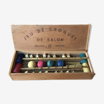 Old wooden lounge croquet game in its box