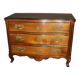 Commode galbée Louis XV en noyer blond XVIII