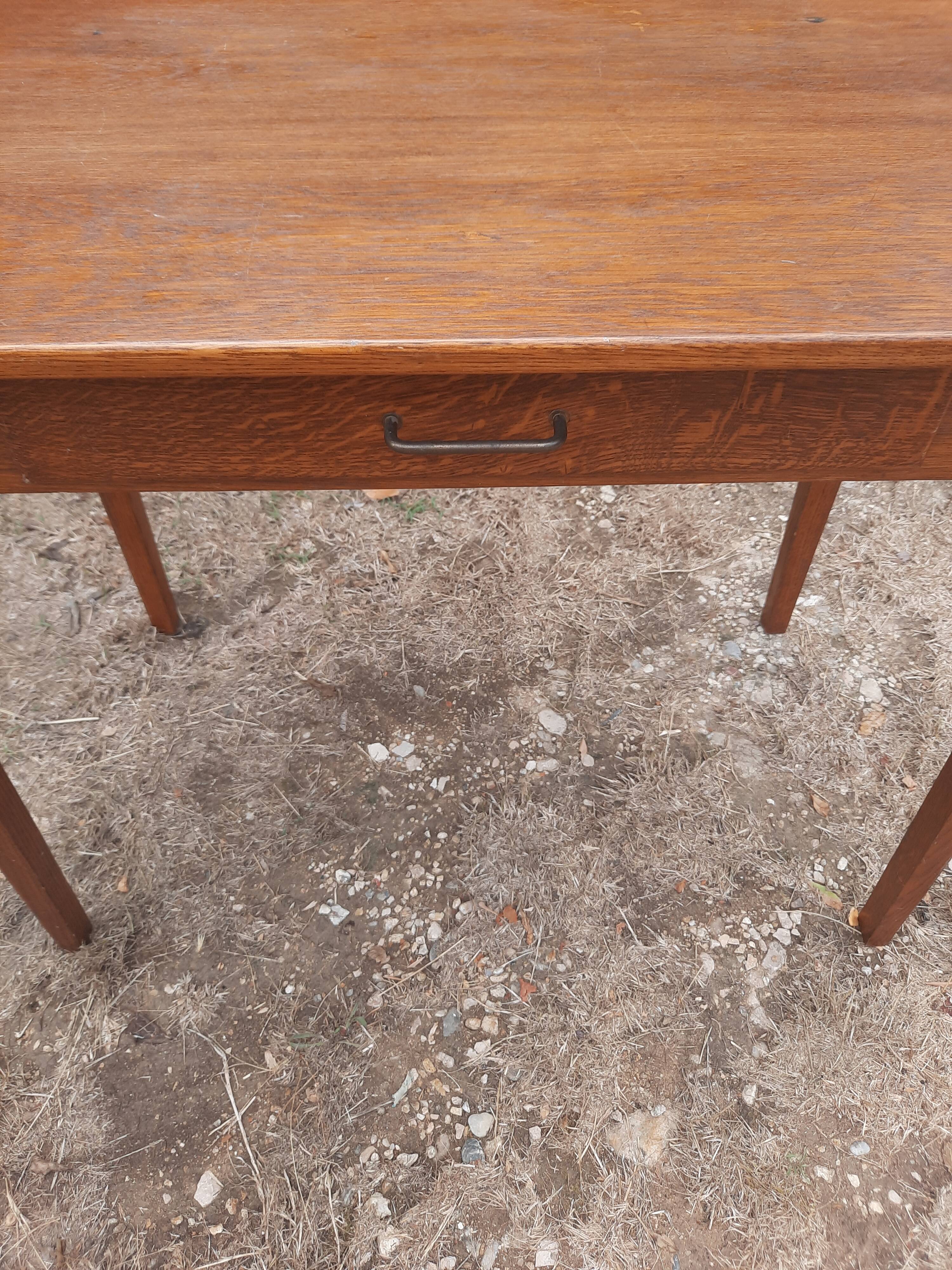 Table à écrire/table d'appoint