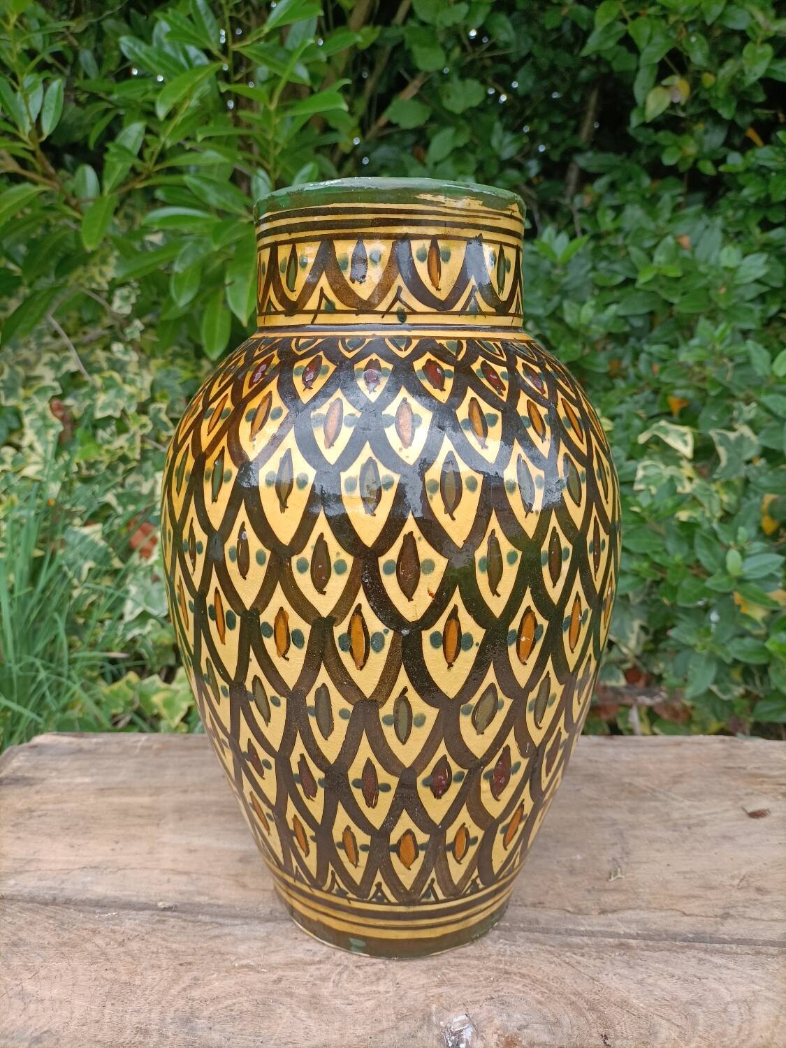 Retro ceramic vase