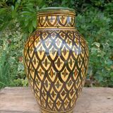 Retro ceramic vase