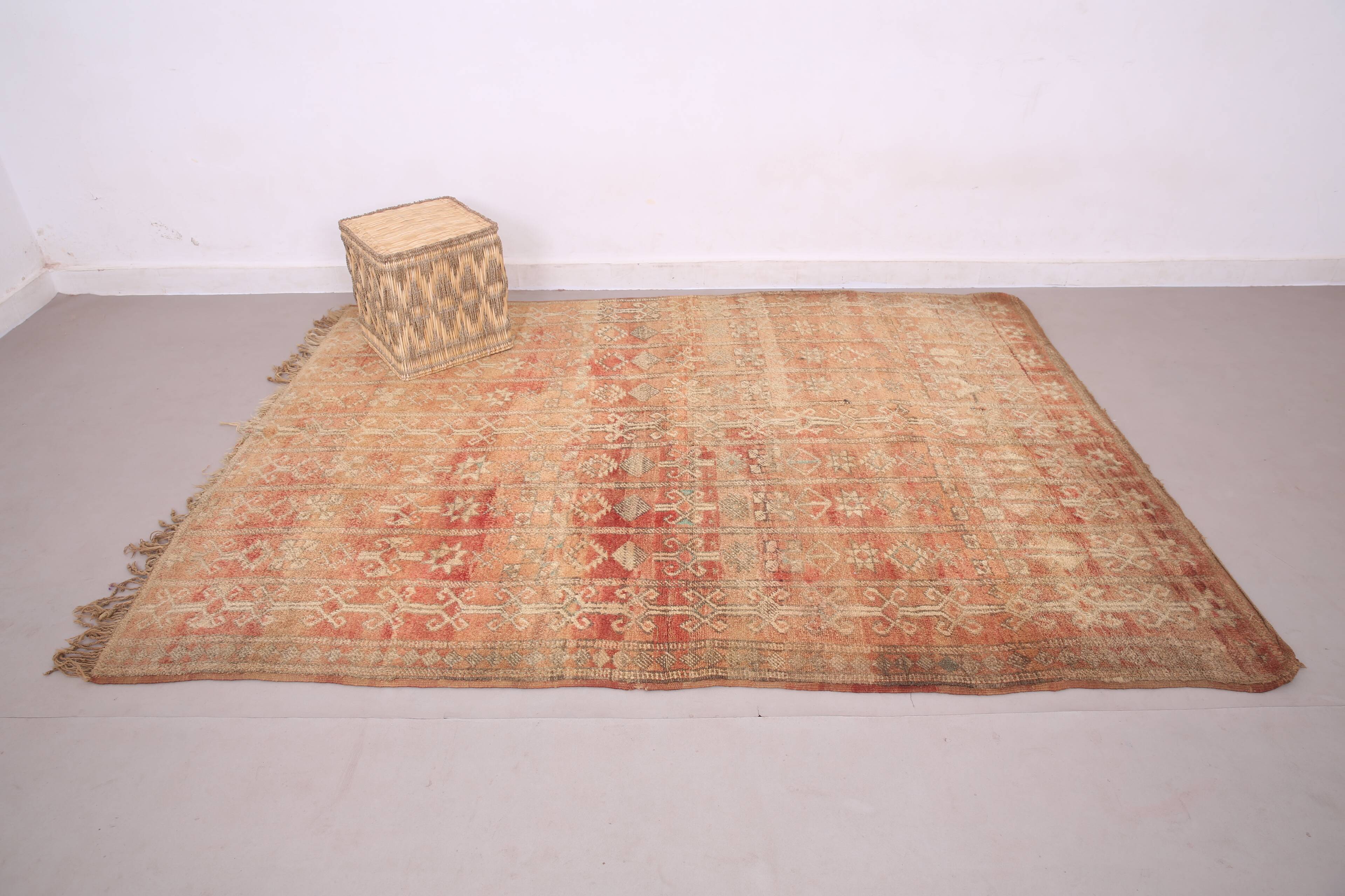 Vintage Moroccan Rug 177 x 242 cm- Authentic berber rug - Wool Rug Handmade