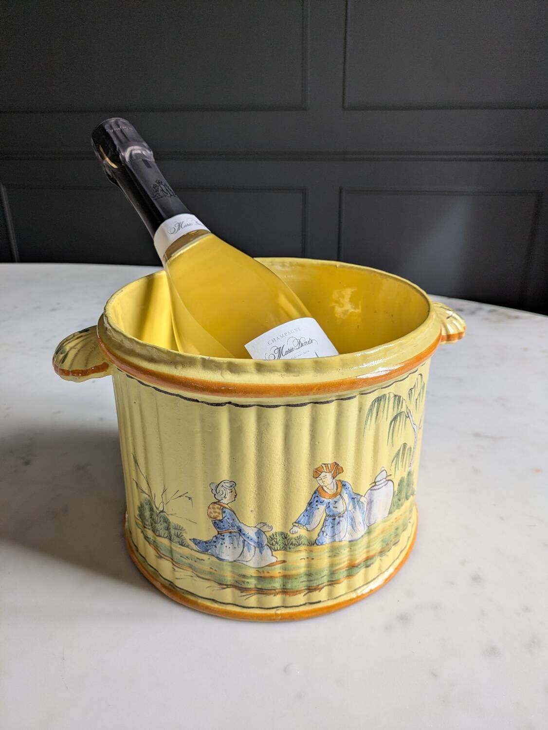 Old ice bucket