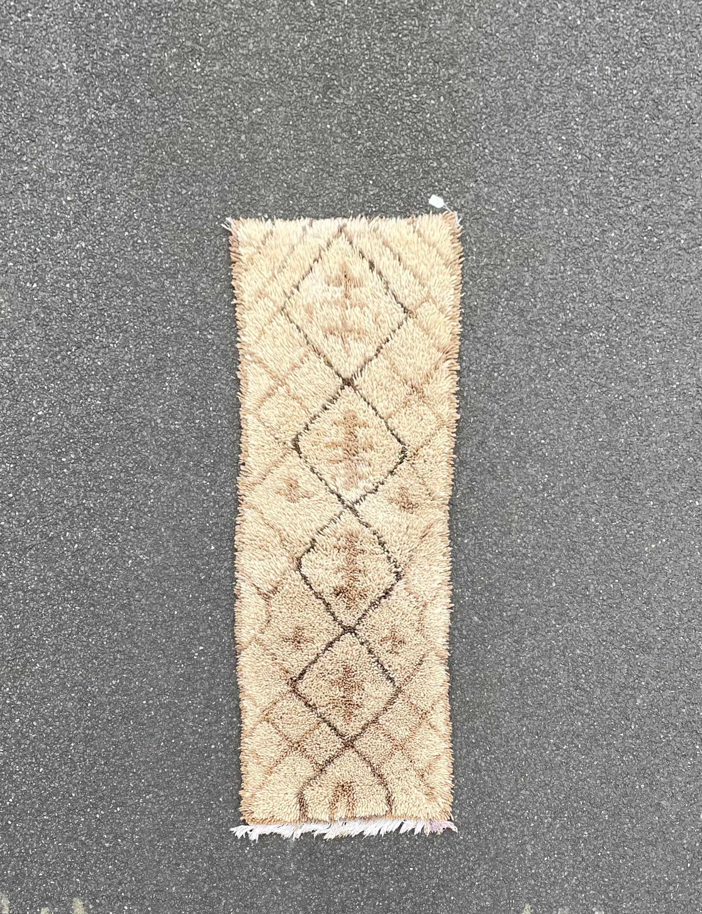 Moroccan berber carpet Beni Ouarain 65x200 cm