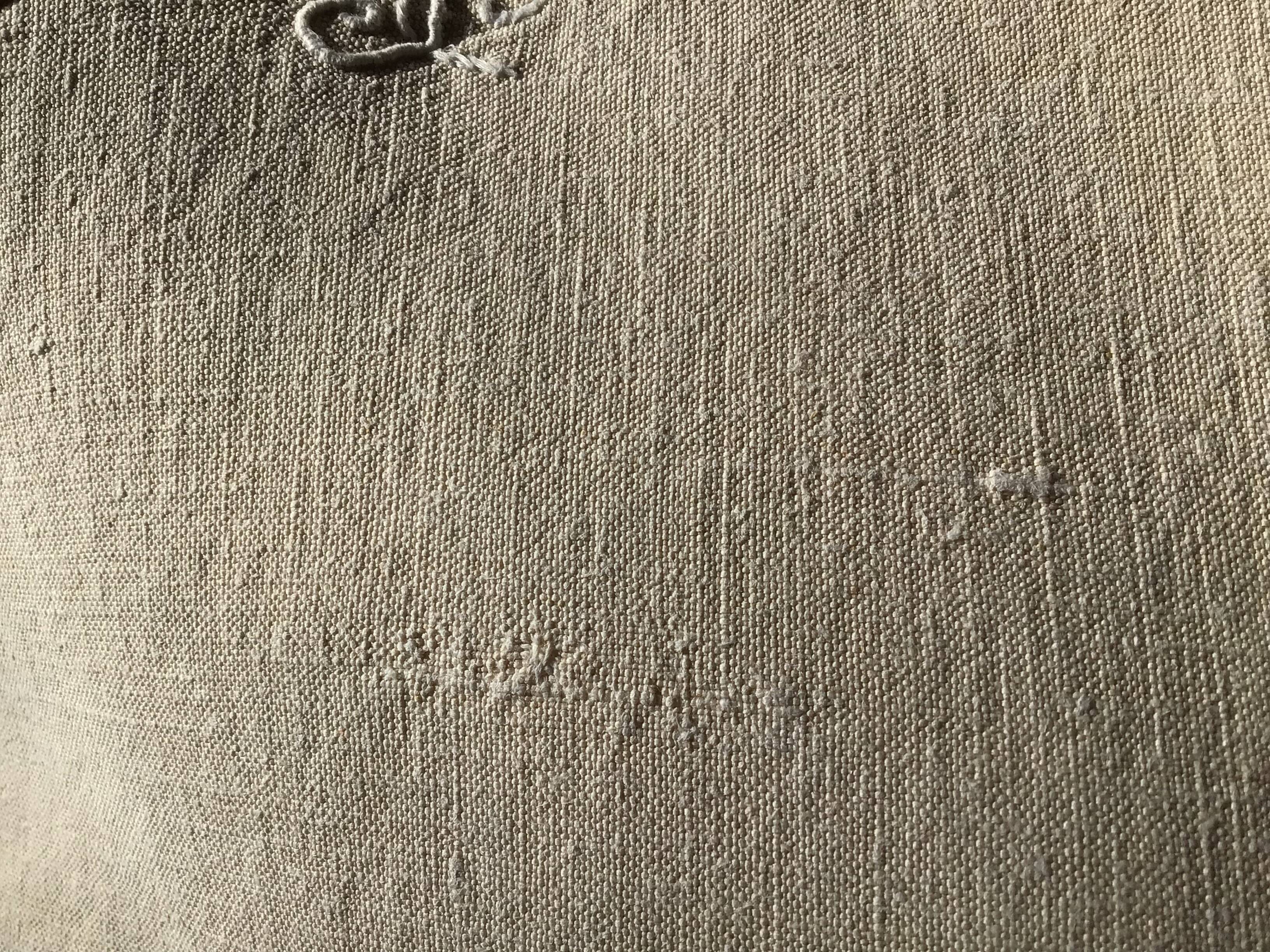 Hemp sheet embroidered MR very old seam central days crossed