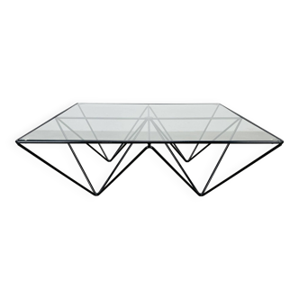 Table basse pyramidale fil d'acier et verre