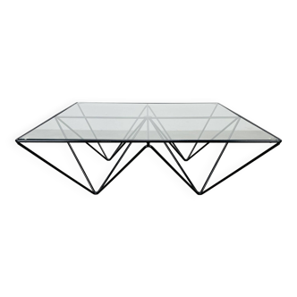 Pyramidal coffee table steel wire and glass