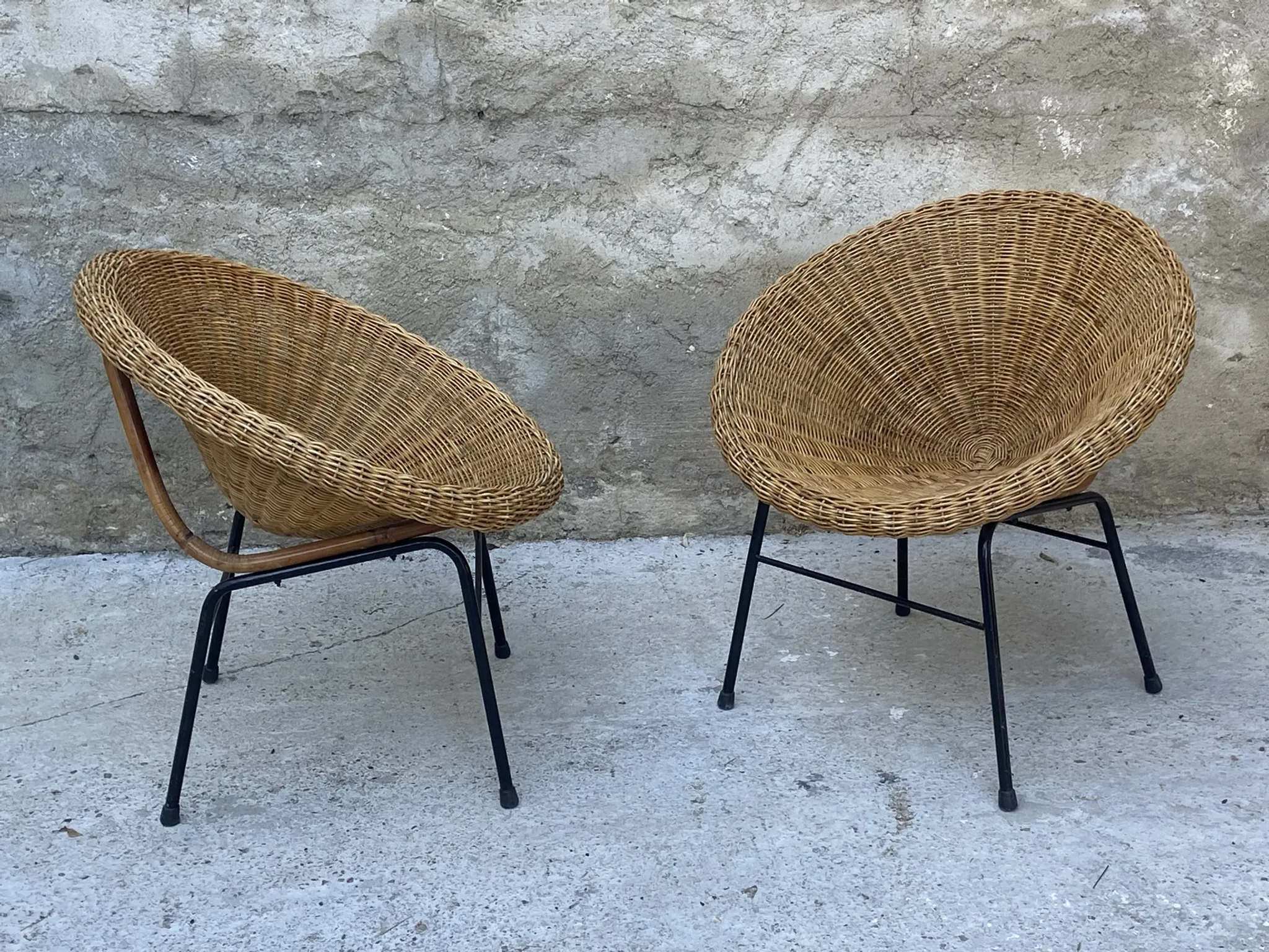 Pair of rattan armchairs from the 1950s.