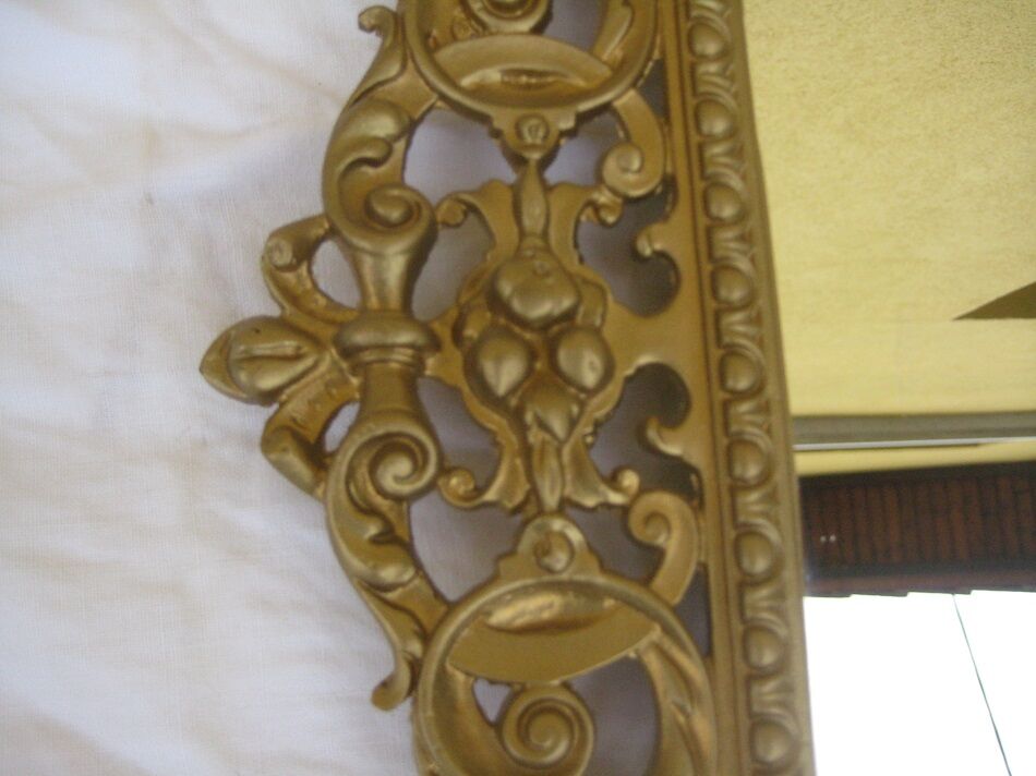 19th century bronze mirror with ancient angelot 33x46cm