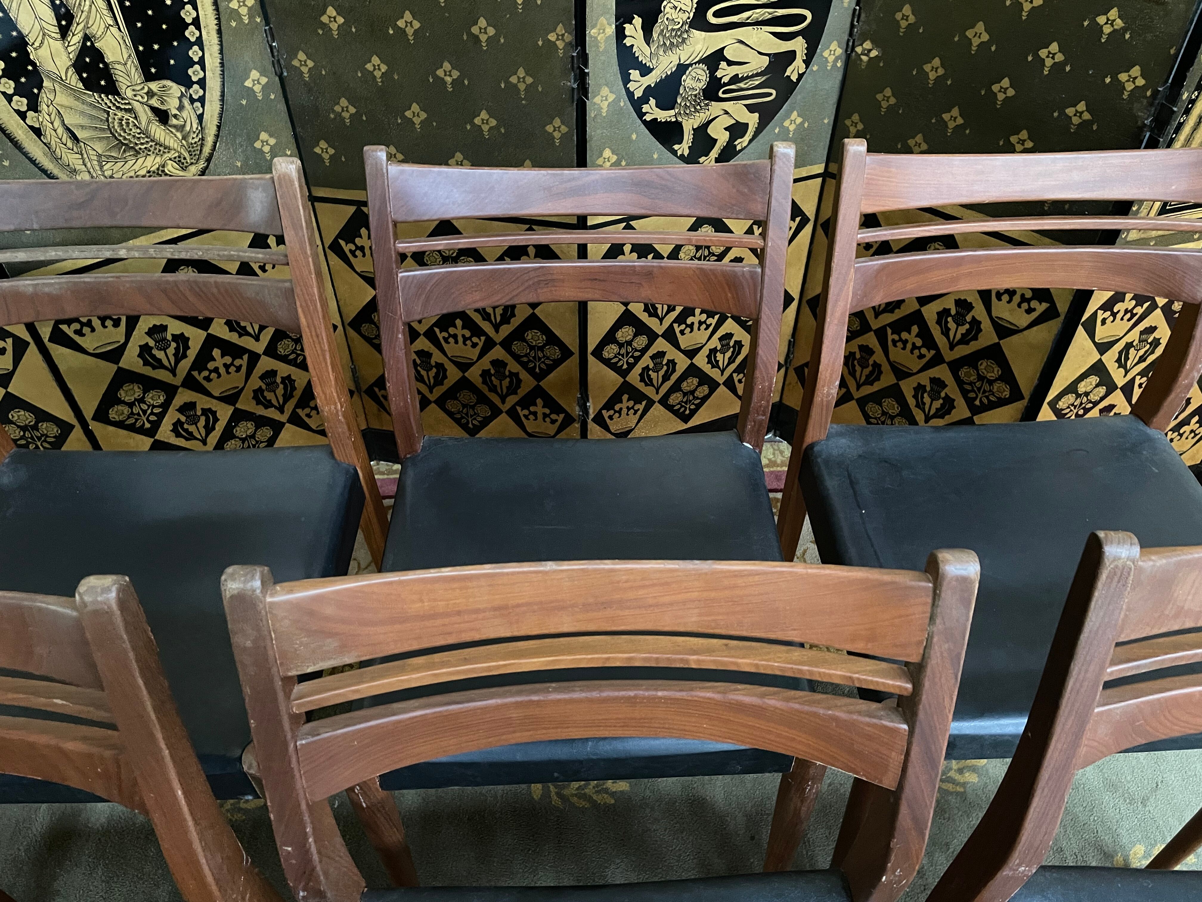6 Scandinavian chairs in black Skaï