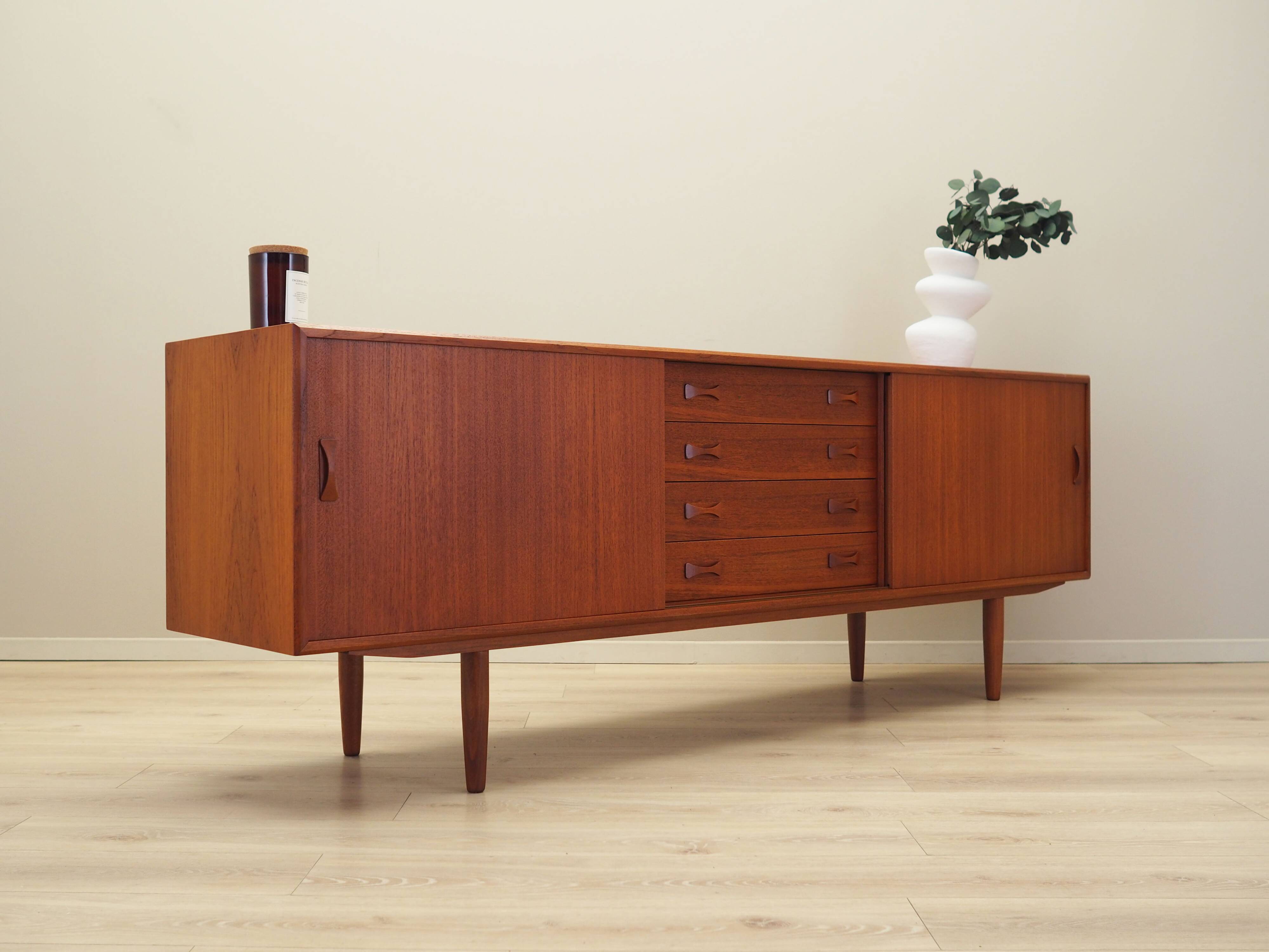 Buffet en teck, design danois, années 60, fabricant : Clausen & Son