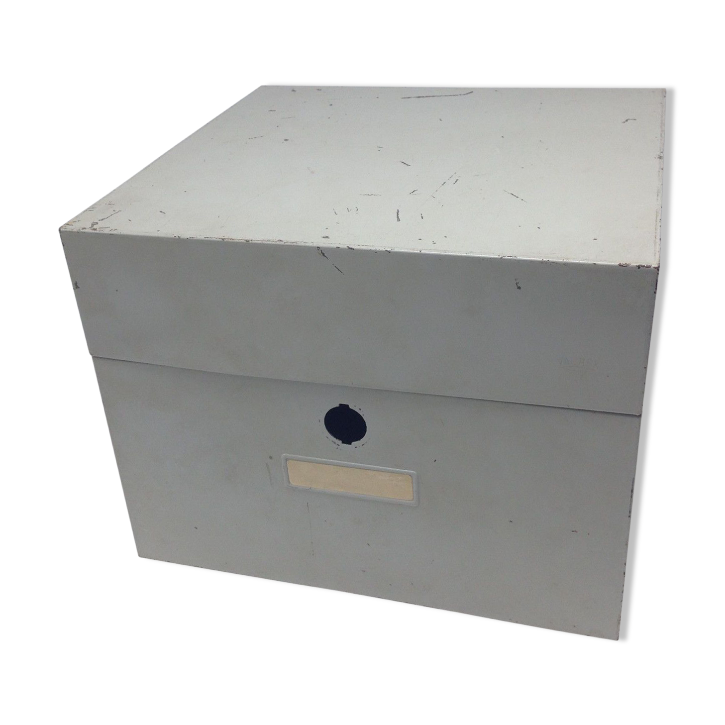 Box has Val - rex metal sheets