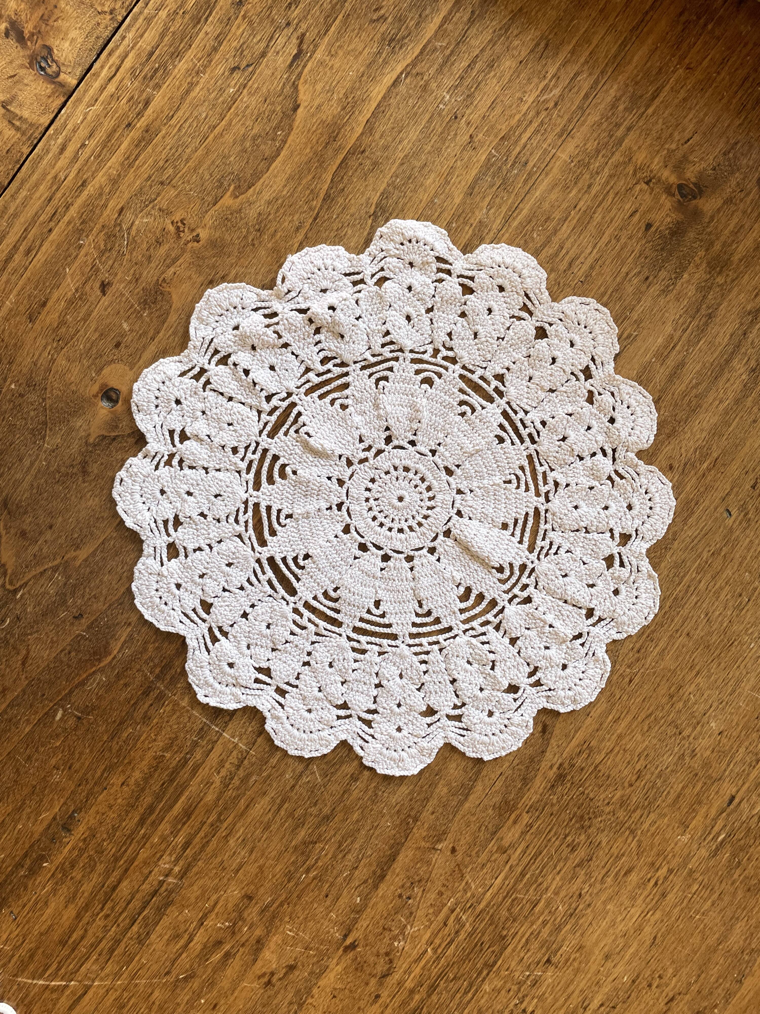 1 crochet doily, ecru - vintage, old