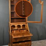 Scriban Showcase in Blond Mahogany, England – 1960