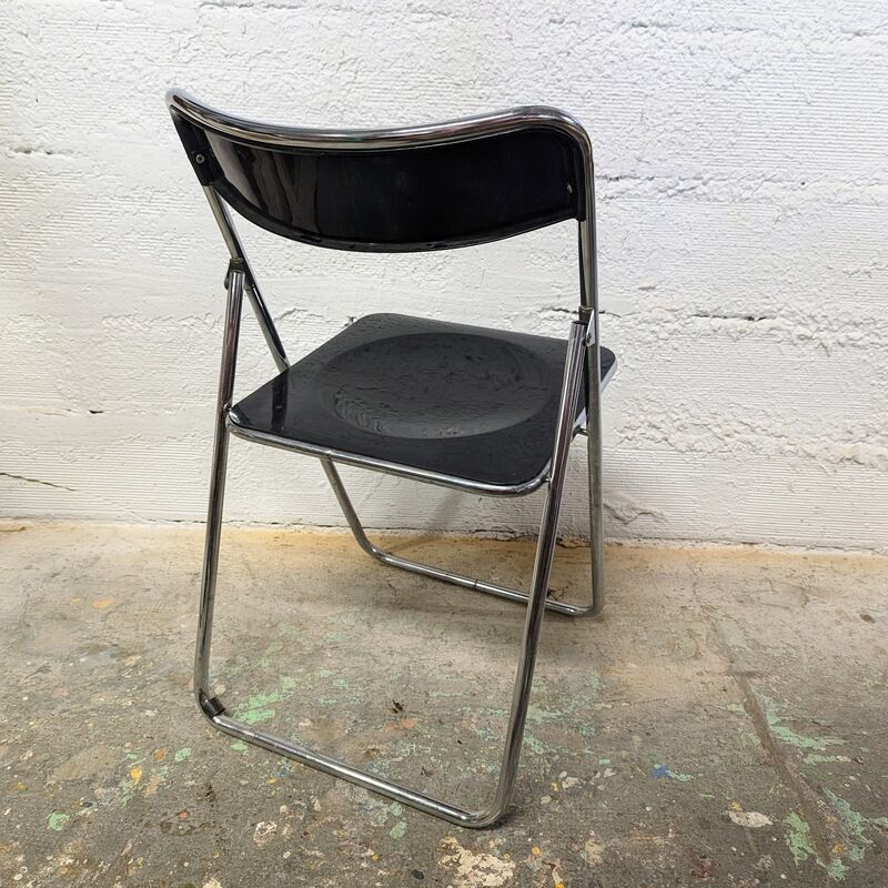Black and chrome vintage folding chair