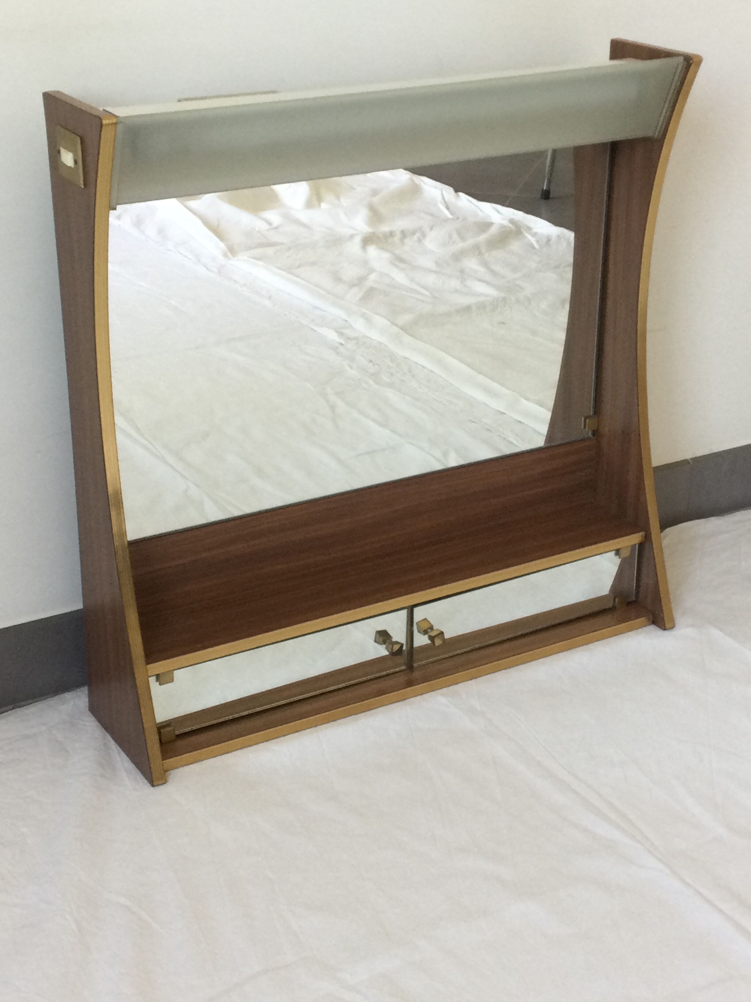 Toilet / bathroom cabinet