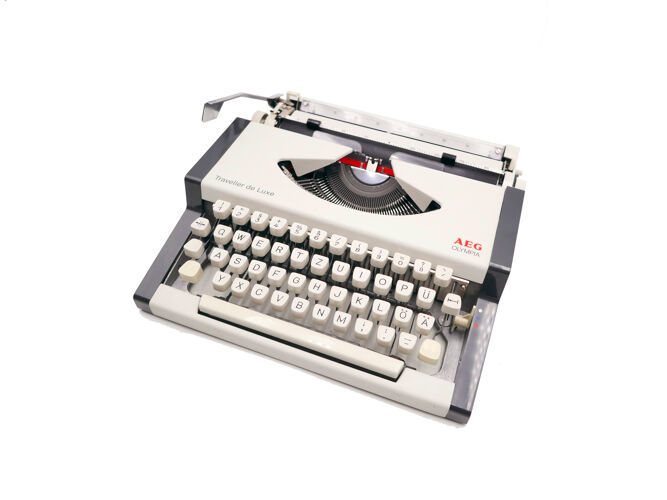 Machine à écrire olympia traveller de luxe qwertz blanche révisée ruban neuf