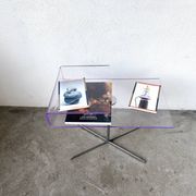 Table d'appoint en acrylique transparent et chrome, années 70