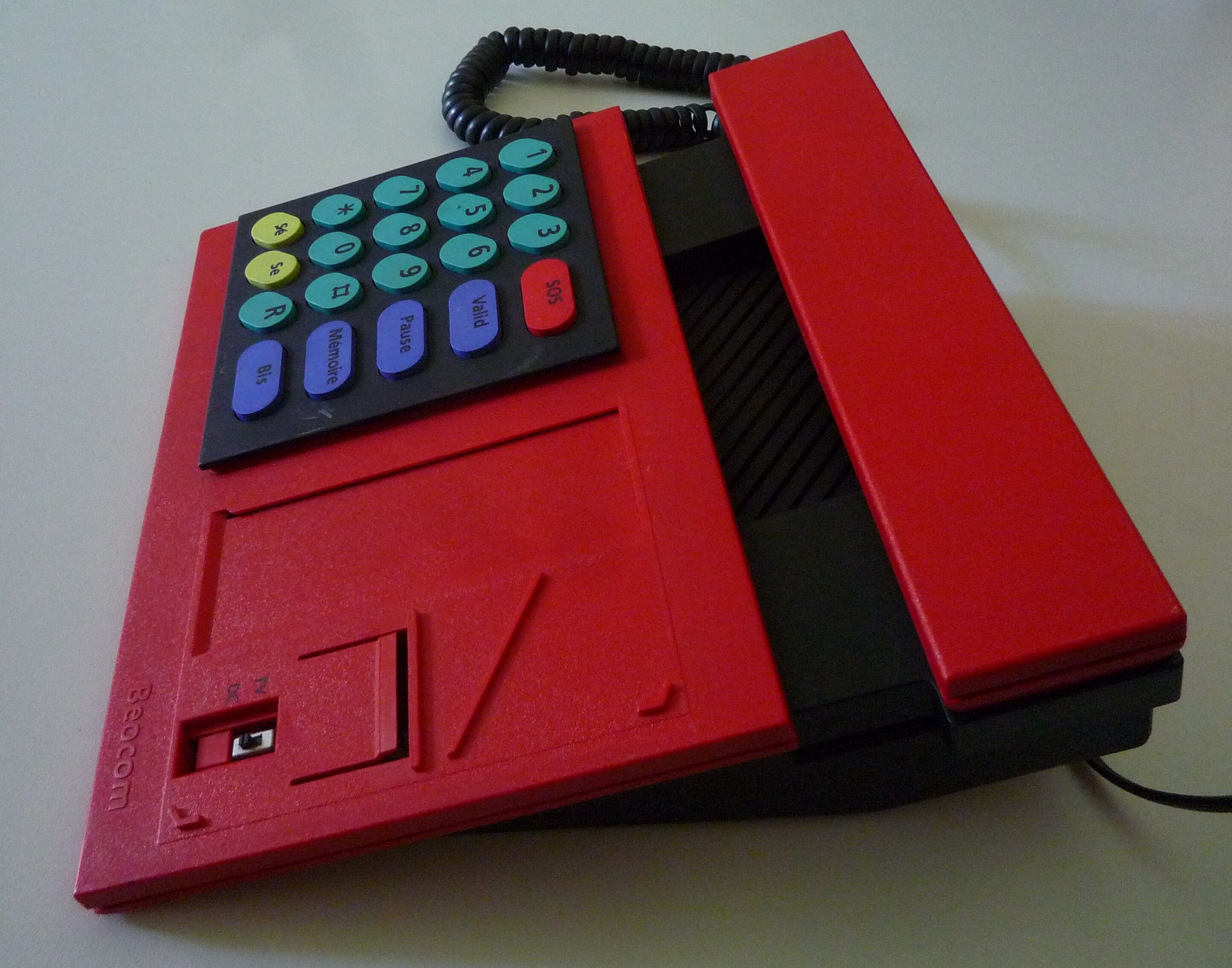 Téléphone Bang & Olufsen, Beocom 2000, millésime 1986, Danemark
