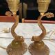 Paire de lampes poissons laiton doré