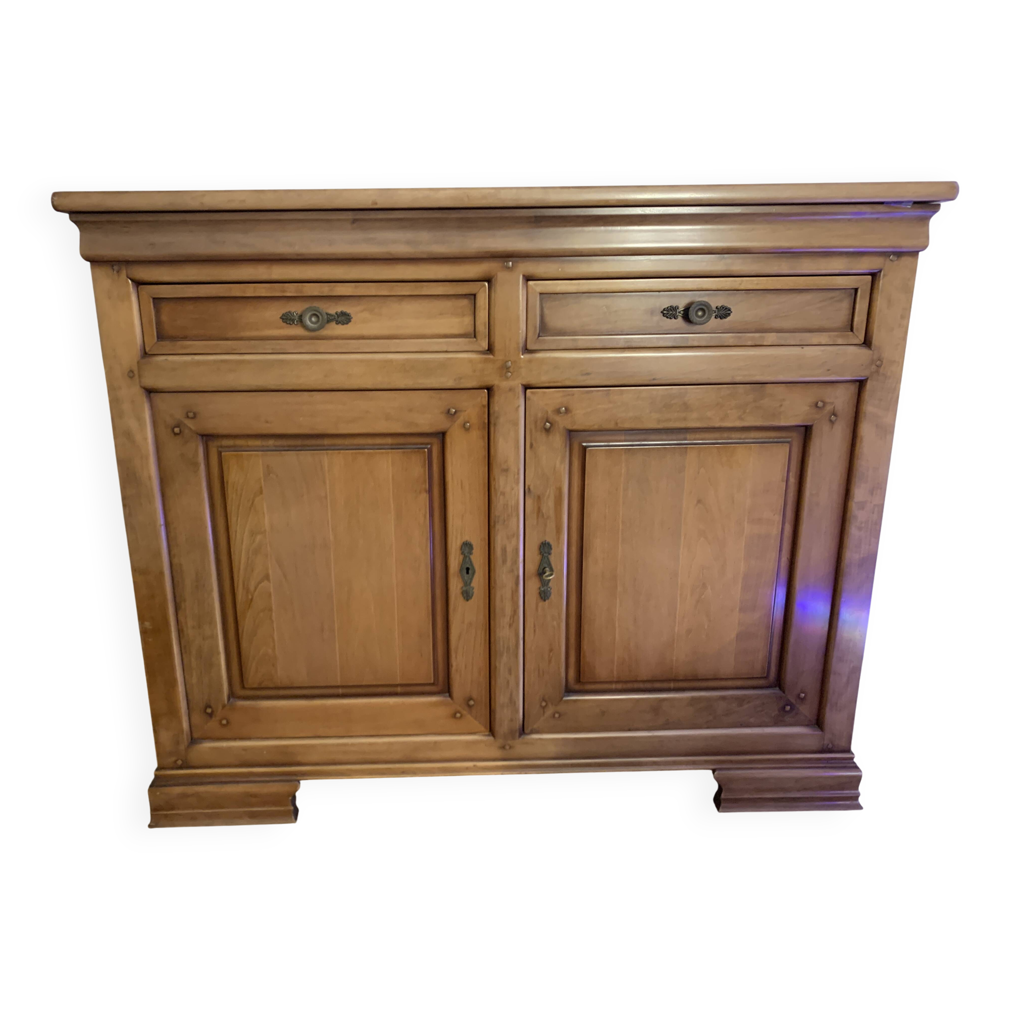 Wooden sideboard-style cabinet