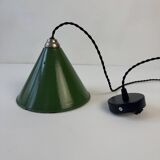 Ancienne suspension d’atelier emaillee verte conique