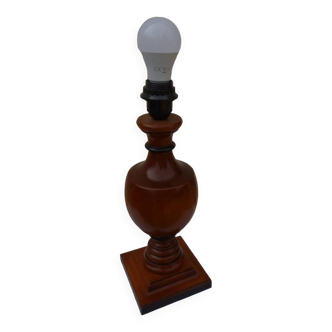 Solid cherry wood lamp base - Excellent condition