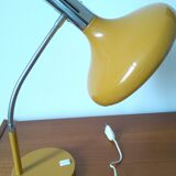Large desk lamp has to lay