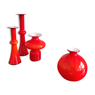 Arrangement of 4 red glass 'Carnaby' vases by Per Lütken for Holmegaard, Denmark 1960's